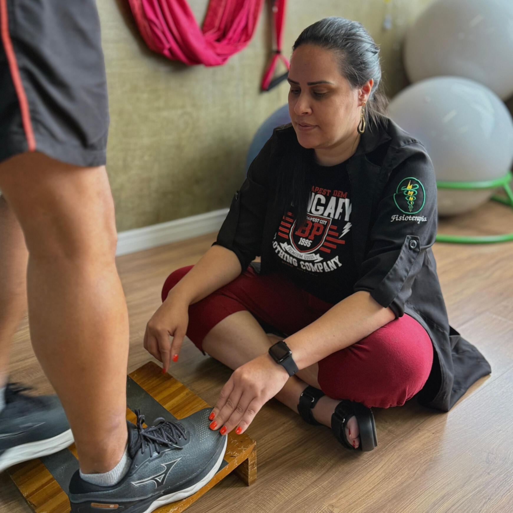 Instituto de Fisioterapia Hellen Caroline no Brooklin zona sul de São Paulo Instituto de Fisioterapia Hellen Caroline pilates, fisioterapia, RPG, palmilhas, massagem, drenagem linfática, liberação miofascial, acupuntura, ventosaterapia, disfução ATM no Brooklin zona sul de São Paulo